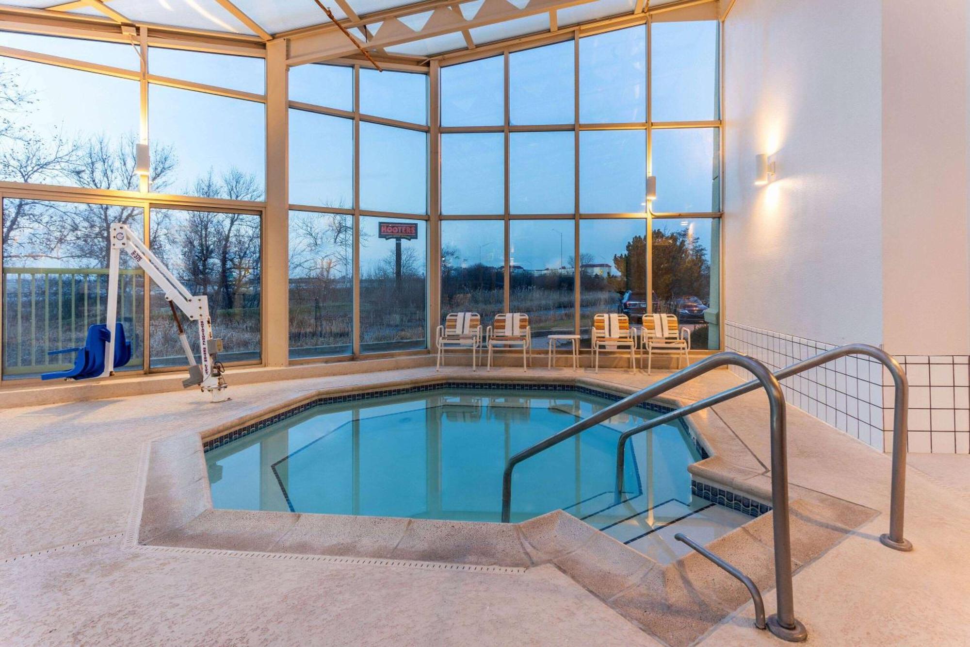 La Quinta By Wyndham Chicago Gurnee Ξενοδοχείο Εξωτερικό φωτογραφία